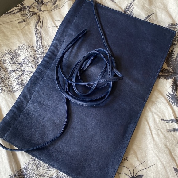 Leather waist bag ‘ILLE COUPLE’ from Autentica 504 - Picture 13 of 17